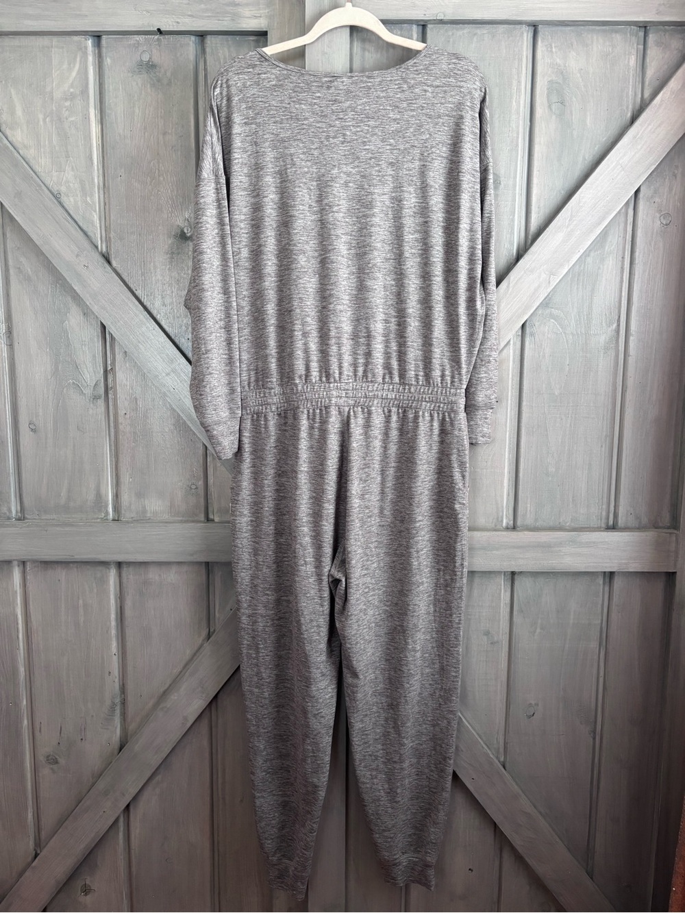 Vuori Longsleeve Lux Jumpsuit in Clay Heather Size L UPF 30+ - Picture 8 of 11